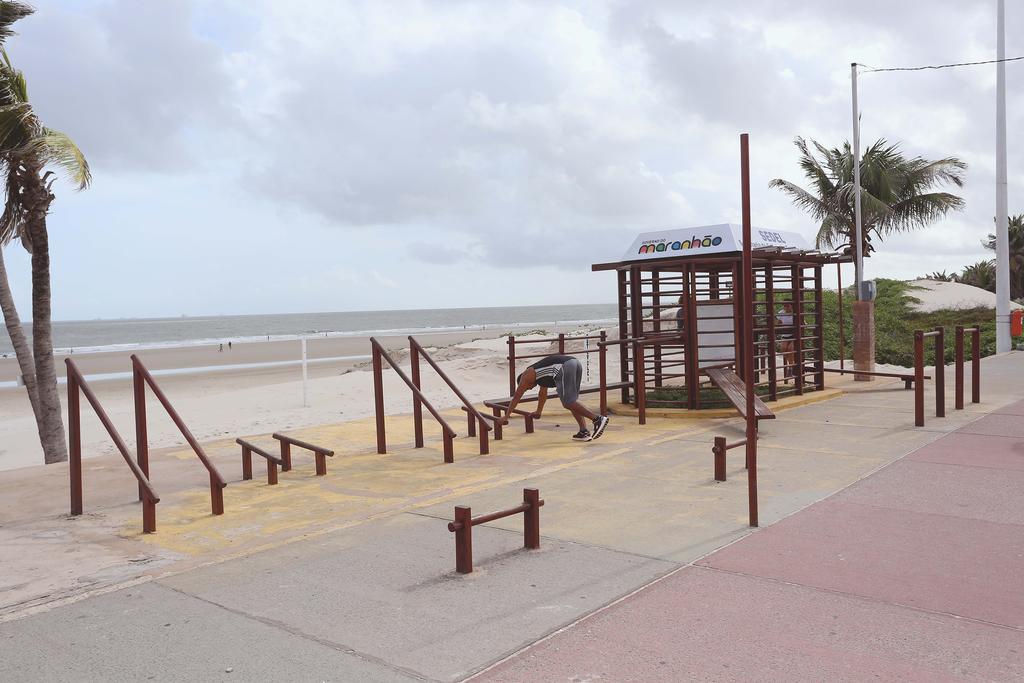 Litorânea Praia Hotel São Luís Extérieur photo
